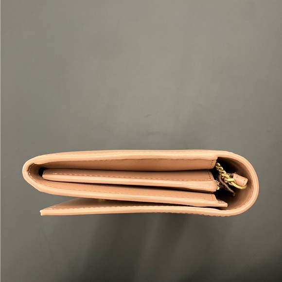 YSL Saint Laurent wallet on chain Cassandre Logo Plaque - Picture 5 of 12